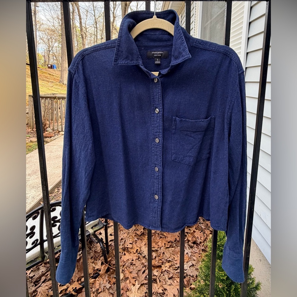 Banana Republic Crop Navy Linen-Blend Top